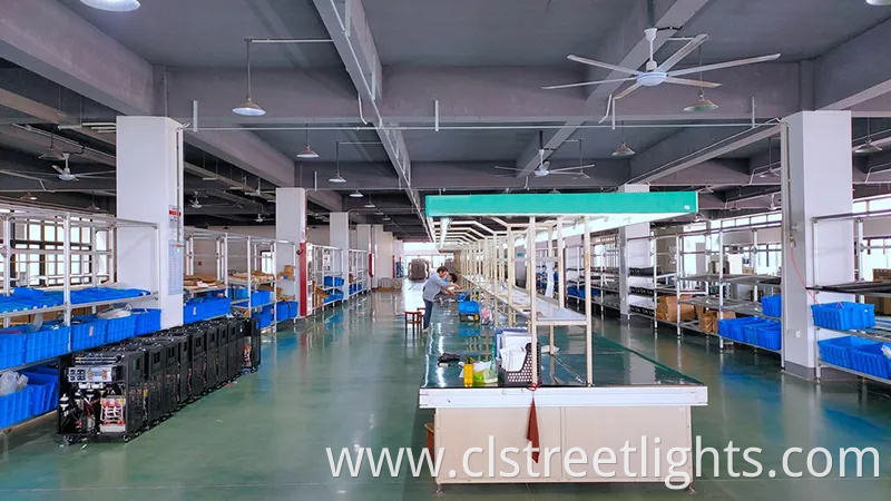 Outdoor Waterproof IP67 400W 600W 800W Split Type Solar Street Light